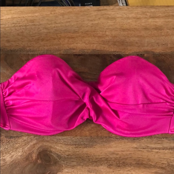 Victoria's Secret Other - Victoria’s Secret Strapless Bikini Top 34D Victoria's Secret Other - Victoria’s Secret Strapless Bikini Top 34D